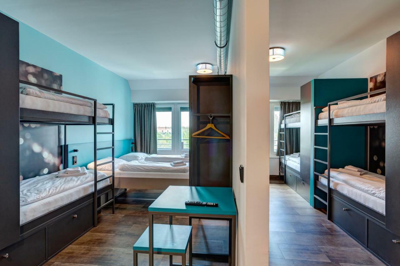 Meininger Hotel Muenchen Olympiapark מראה חיצוני תמונה