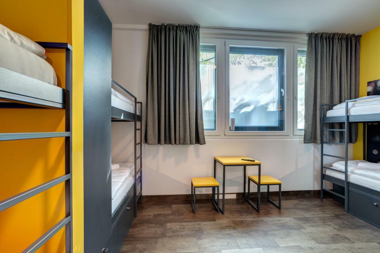 Meininger Hotel Muenchen Olympiapark מראה חיצוני תמונה