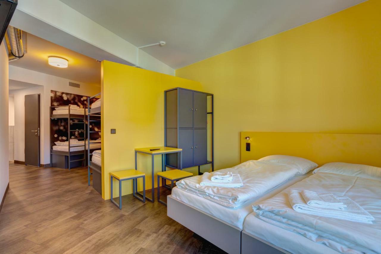 Meininger Hotel Muenchen Olympiapark מראה חיצוני תמונה