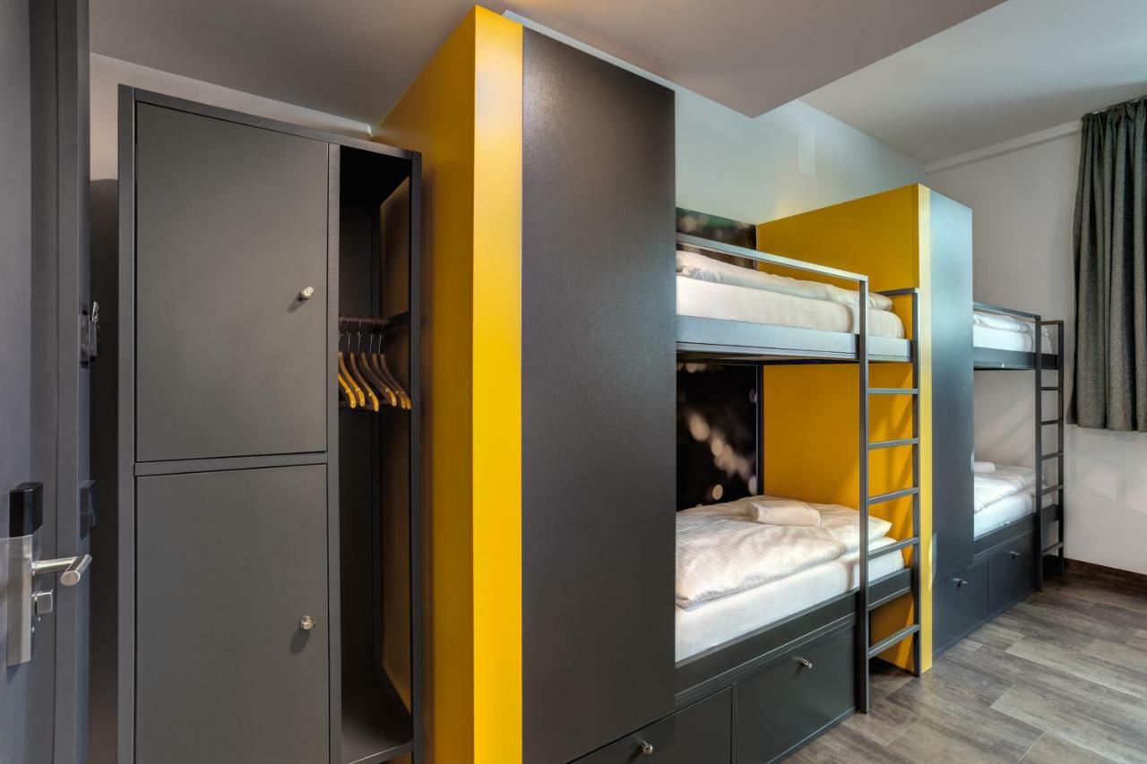Meininger Hotel Muenchen Olympiapark מראה חיצוני תמונה