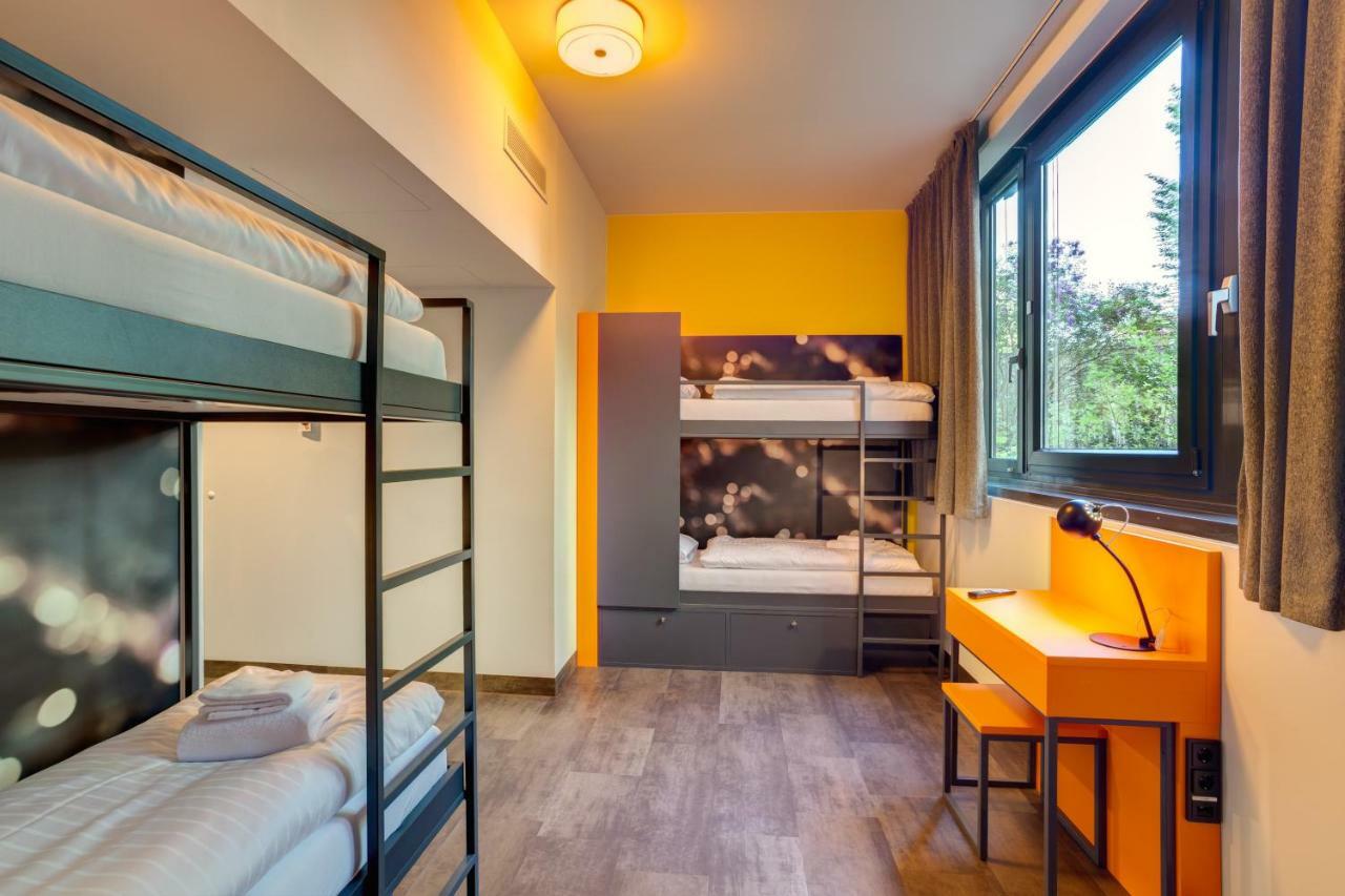 Meininger Hotel Muenchen Olympiapark מראה חיצוני תמונה
