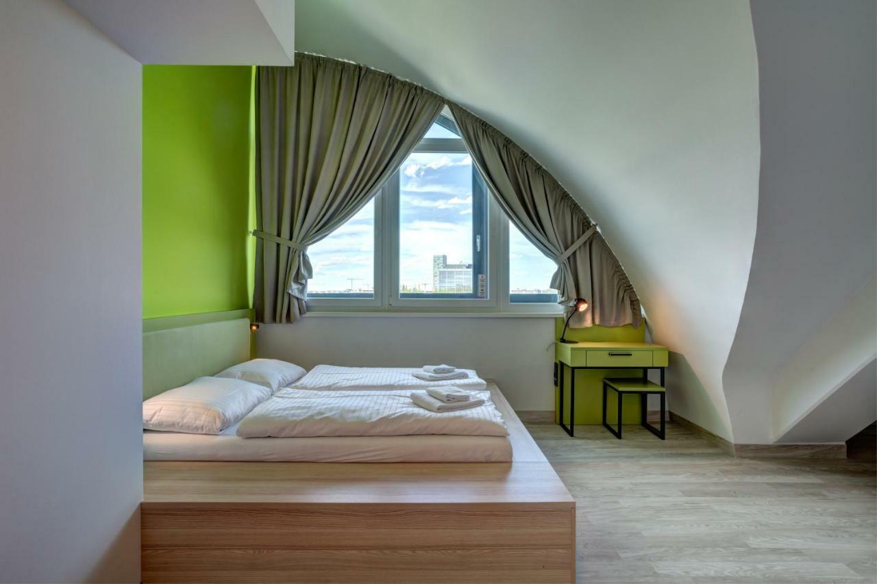 Meininger Hotel Muenchen Olympiapark מראה חיצוני תמונה