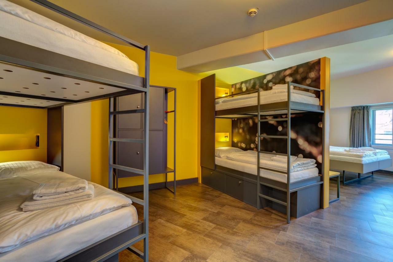 Meininger Hotel Muenchen Olympiapark מראה חיצוני תמונה