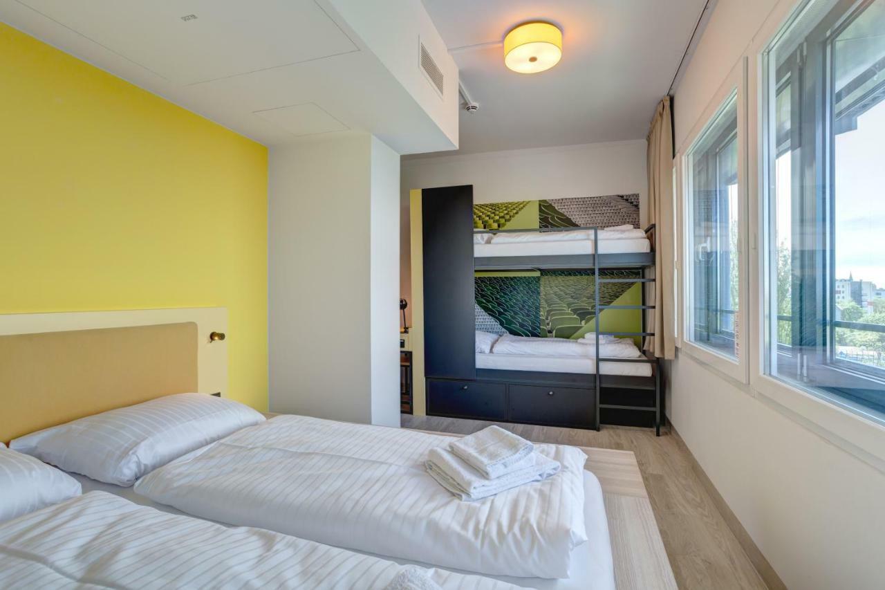 Meininger Hotel Muenchen Olympiapark מראה חיצוני תמונה
